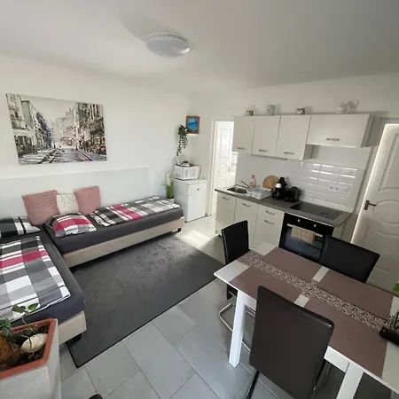 Apartment Pol-lak